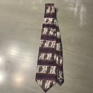ZIGGURAT silk tie